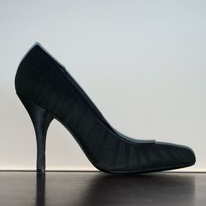 White House Black Market Audrey Black Heels Sz. 6